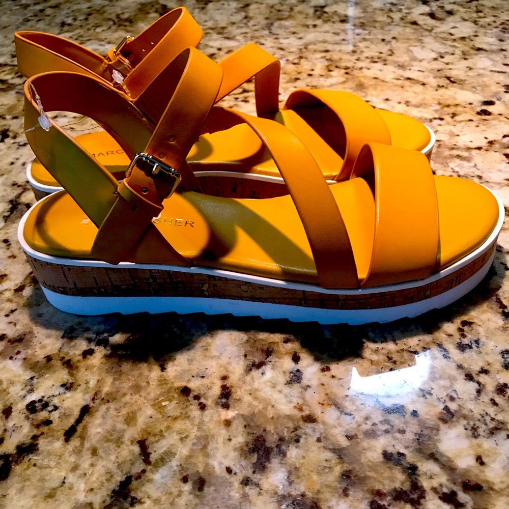 Marc Fisher Mustard Sandal 6 1/2